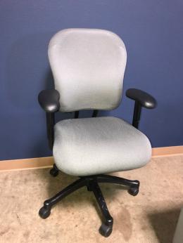 Set of 2 Used Office Chair Knoll Studio Seating Ricchio Chairs 