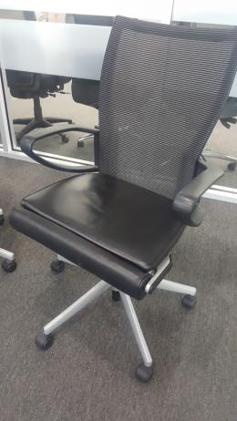 Haworth X99 conference chair