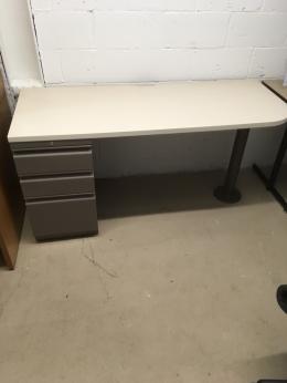 Used 24x 60 Single pedestal Table desk