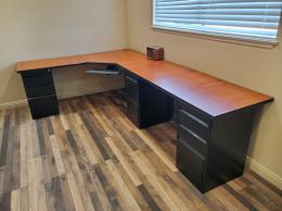 Custom 6'x9' or 6'x6' L Shape Desk Mahogany