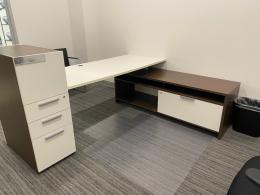 Pre-Owned Teknion Workstation