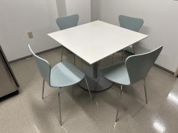 3'x3' Teknion White Breakroom - Café table