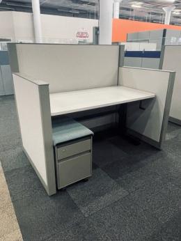 Pre-Owned Steelcase Answer Workstation