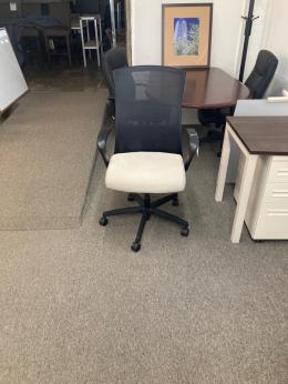 Used HON Ignition Conference Chair