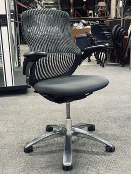 Knoll Generation Task Chair (Black/Charcoal)