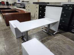 Electric height adjusting desk set