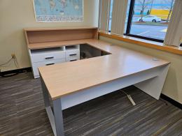 U-Shaped Desk with Left-Handed Return