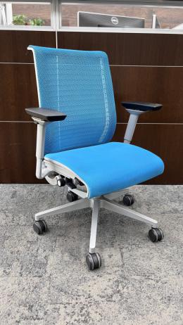 Office Furniture Photo